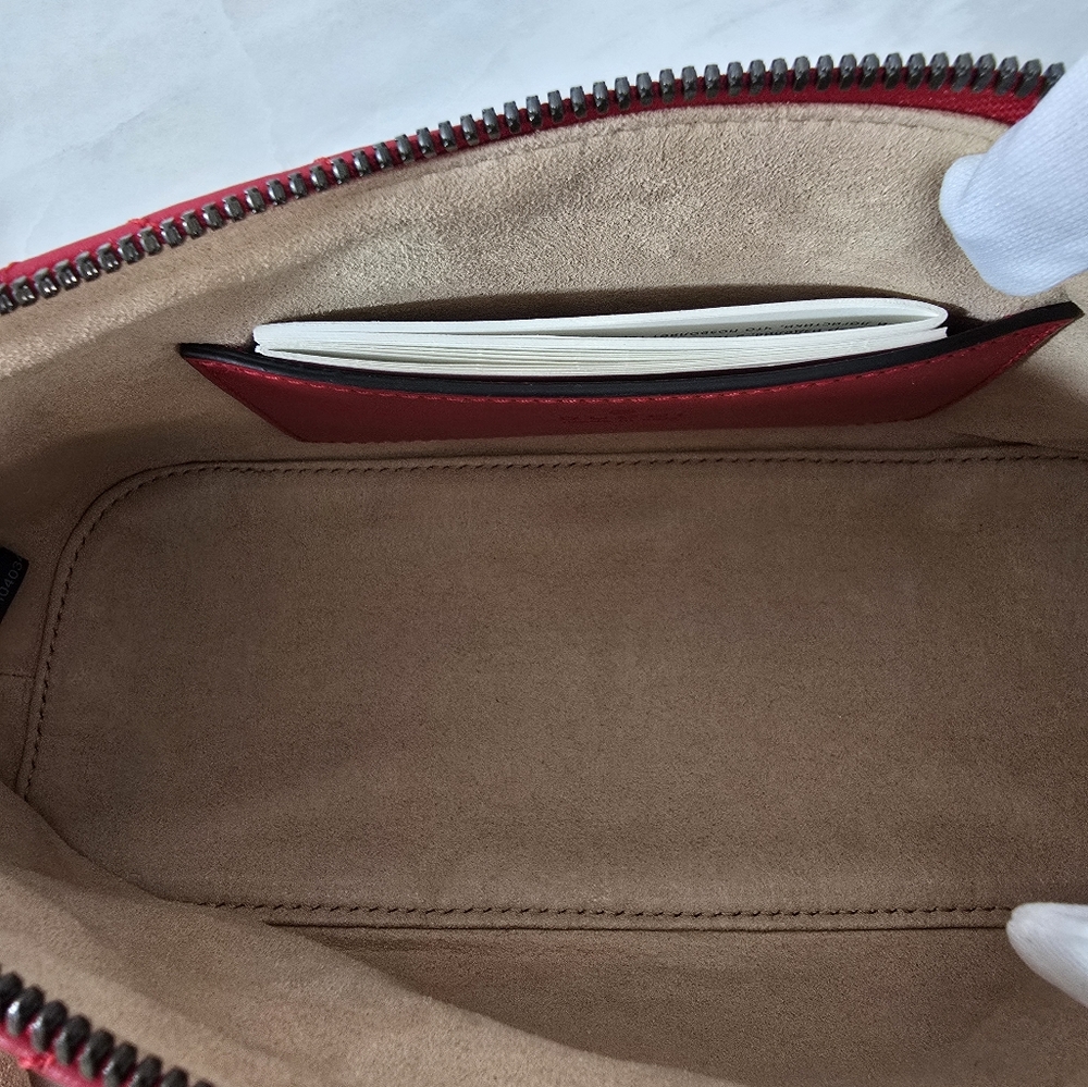 Gucci GG Marmont Red Shoulder Bag - Picture 5 of 9